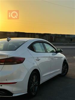 هیوندای ئەلەنترا
